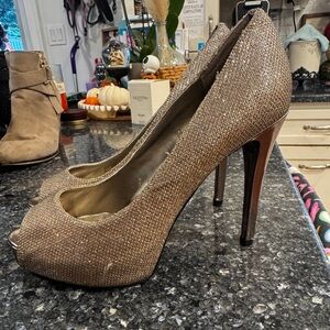 Guess Shimmering Gold Peep-Toe Heels